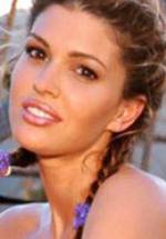 Тейлор Хэйес фото