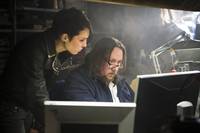 Кадр Девушка с татуировкой дракона