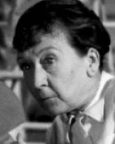 Эсма Кэннон фото