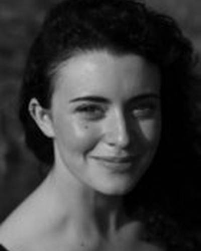 Холли Лукас фото