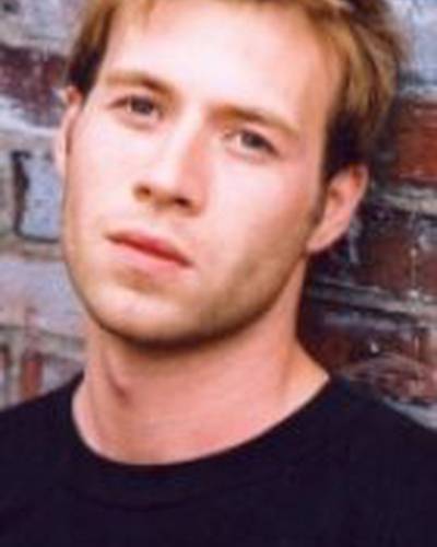 Алек МакКлюр фото