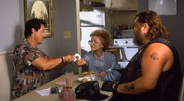 Кадр из фильма "Стой! Или моя мама будет стрелять" - 1