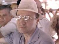 Кадр Женатый холостяк