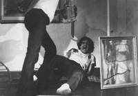 Кадр Последний дом слева