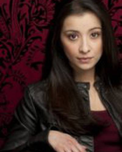 Лаура Мията фото