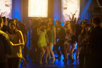 Кадр Элитное общество