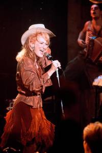 Кадр Открытки с края бездны