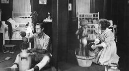 Кадр из фильма "Women