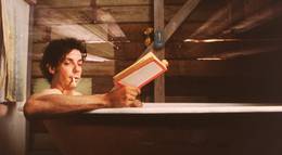 Кадр из фильма "Он умер с фалафелем в руке" - 1