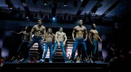 Кадр из фильма "Супер Майк XXL" - 1