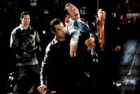 Кадр Сквозные ранения