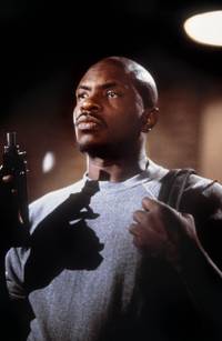 Кадр Чужие среди нас