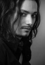 Энрике Алькидес фото