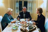 Кадр Две истории и одна свадьба