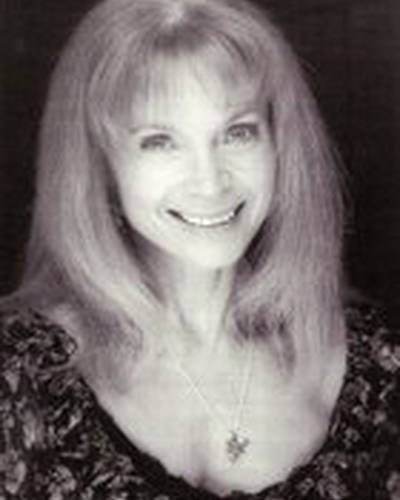 Лэйн Брэдбери фото