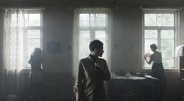 Кадр из фильма "Чужой дом" - 1