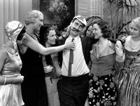 Кадр Лошадиные перья