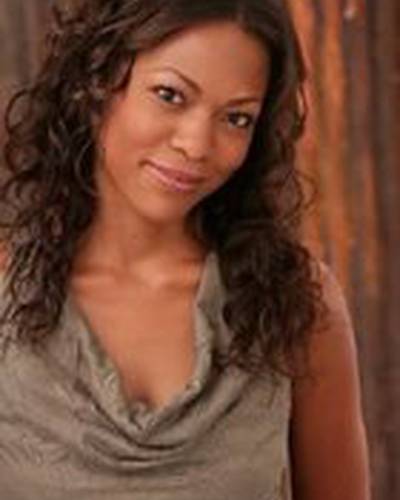 Адриа Джонсон фото