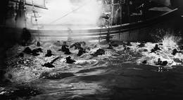 Кадр из фильма "В котором мы служим" - 1