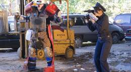 Кадр из фильма "Перемотка" - 2