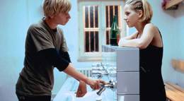 Кадр из фильма "Сумасшедший" - 1