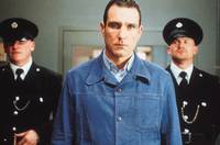 Кадр Костолом