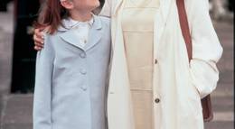 Кадр из фильма "Ловушка для родителей" - 2