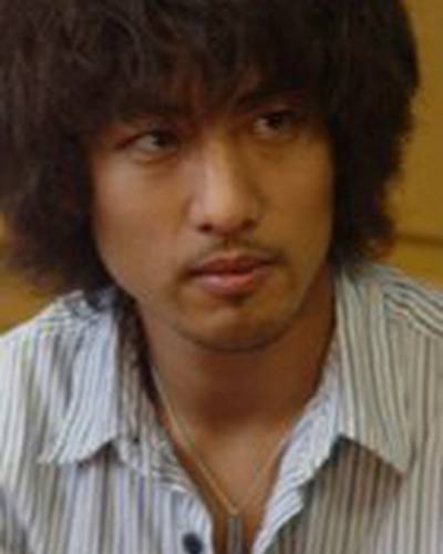 Хироёси Комуро фото