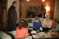 Кадр Жители Ист-Энда