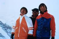 Кадр Загорелые на лыжах