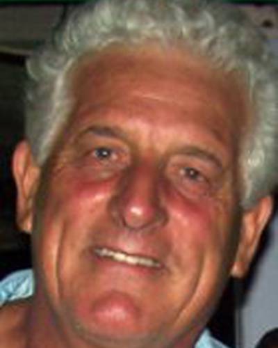 Стюарт Рэффил фото