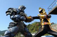 Кадр Gekijô ban Enjin sentai gôonjâ VS Gekirenjâ