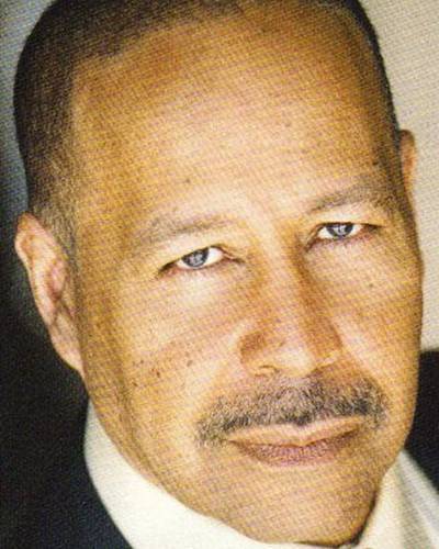 Лэнс Э. Николс фото