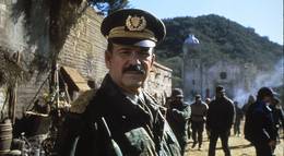 Кадр из фильма "Пуленепробиваемый" - 2