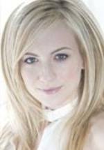 Наоми Хьюер фото