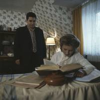 Кадр Продавец четырех времен года