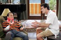 Кадр 2,5 человека