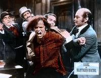 Кадр Торговец смертью