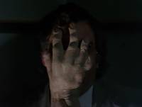 Кадр Существо в корзине