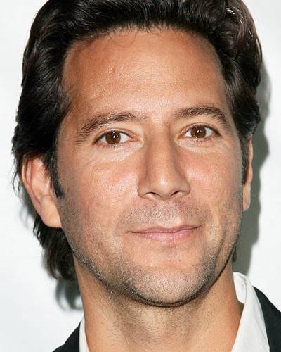 Генри Йен Кьюсик фото