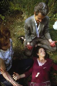 Кадр Последний дом слева