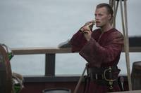 Кадр Череп и кости