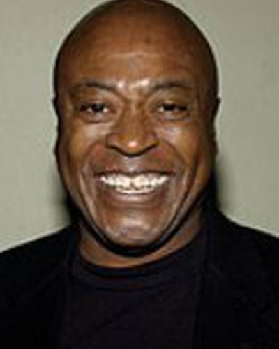 Роджер Аарон Браун фото