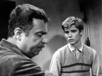 Кадр Любовь между каплями дождя