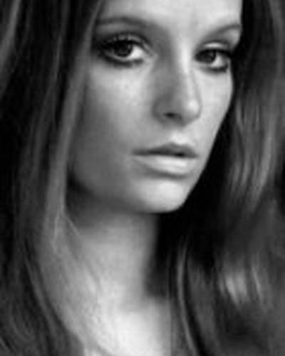 Клаудия Дженнингс фото