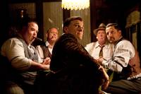 Кадр Воды слонам!