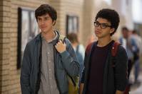 Кадр Бумажные города