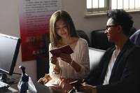 Кадр Туз в рукаве