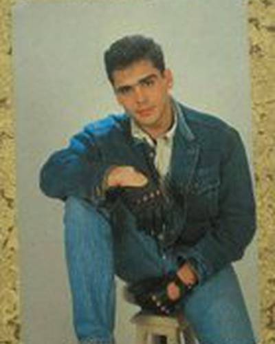 Толга Саважи фото