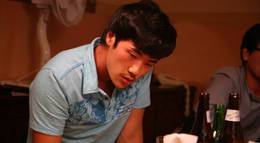 Кадр из фильма "Хахаха" - 2